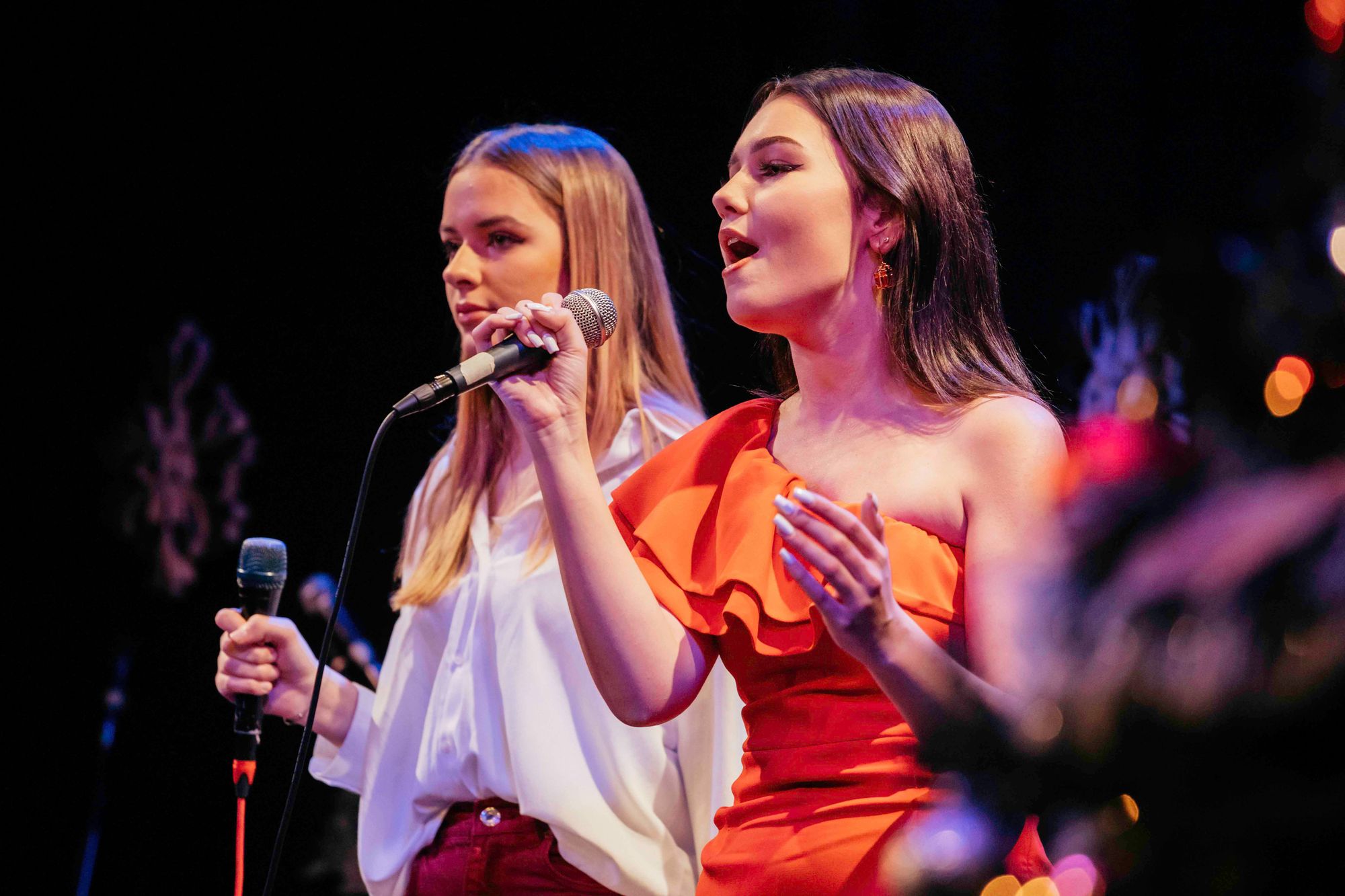 Naši vokalni tečajevi - Mikrofon.hr suvremena škola pjevanja Zagreb - Individualni, grupni, dječji programi, BusinessVocalCoaching